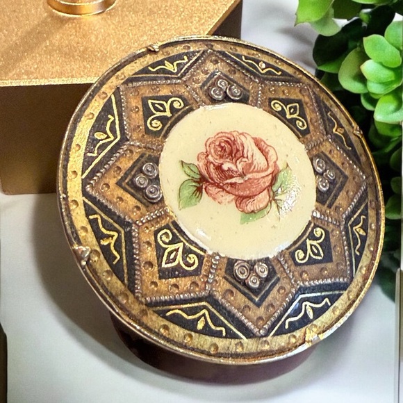 Damascene Vintage Set Gold & Black Bracelet, Earrings & Brooch w/ Floral Enamel - Picture 10 of 10